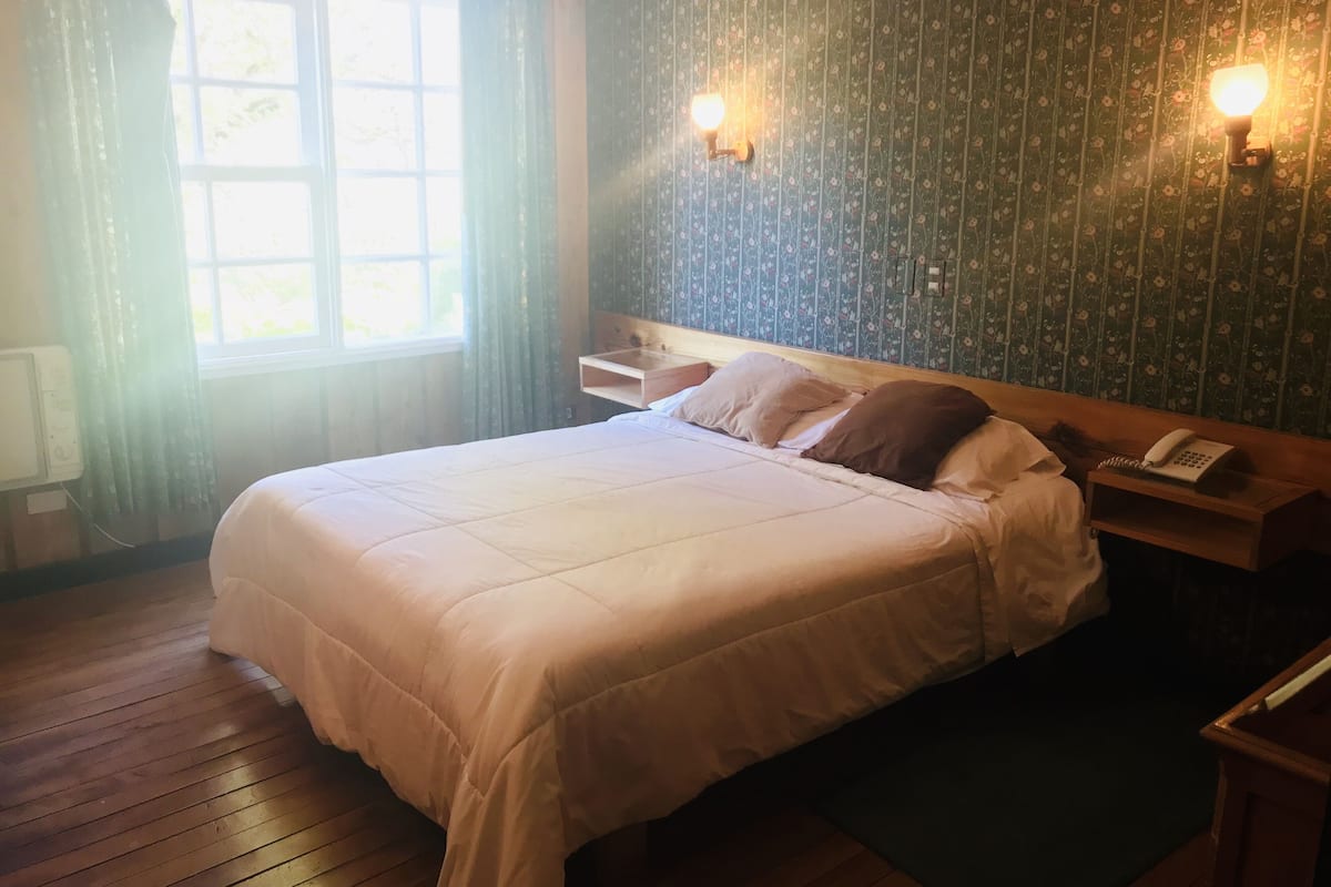 Standard Double Room | Bed sheets