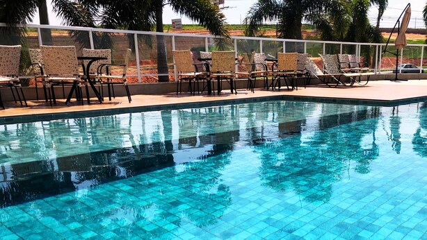 Outdoor pool - Sleep Inn Paulinia (Paulinia)