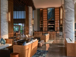 Bar (on property) - Mövenpick Villas & Residences  Phu Quoc (Phu Quoc)