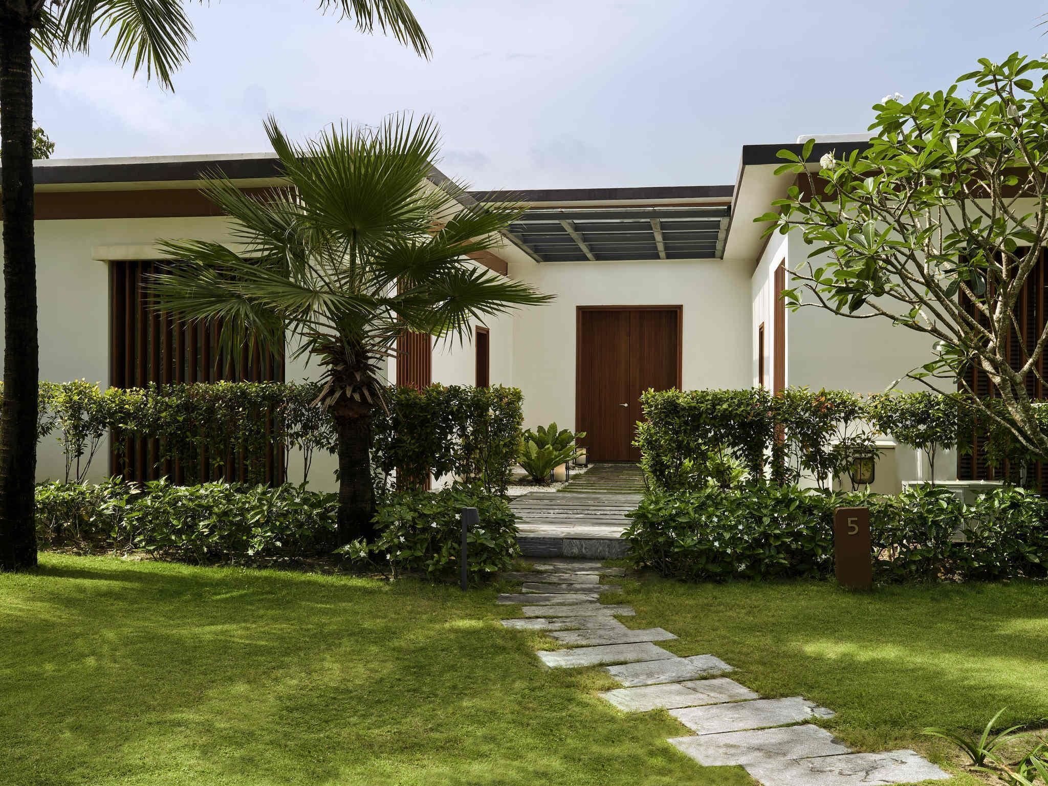 Three bedroom Villa with Private Pool - Beach Front | 迷你吧、客房内保险箱、特色装修、特色家居