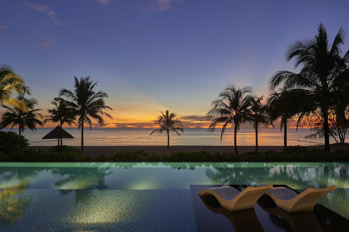 Presidential Villa, 4 Bedrooms, Sea View | Minibar, in-room safe, desk, laptop workspace