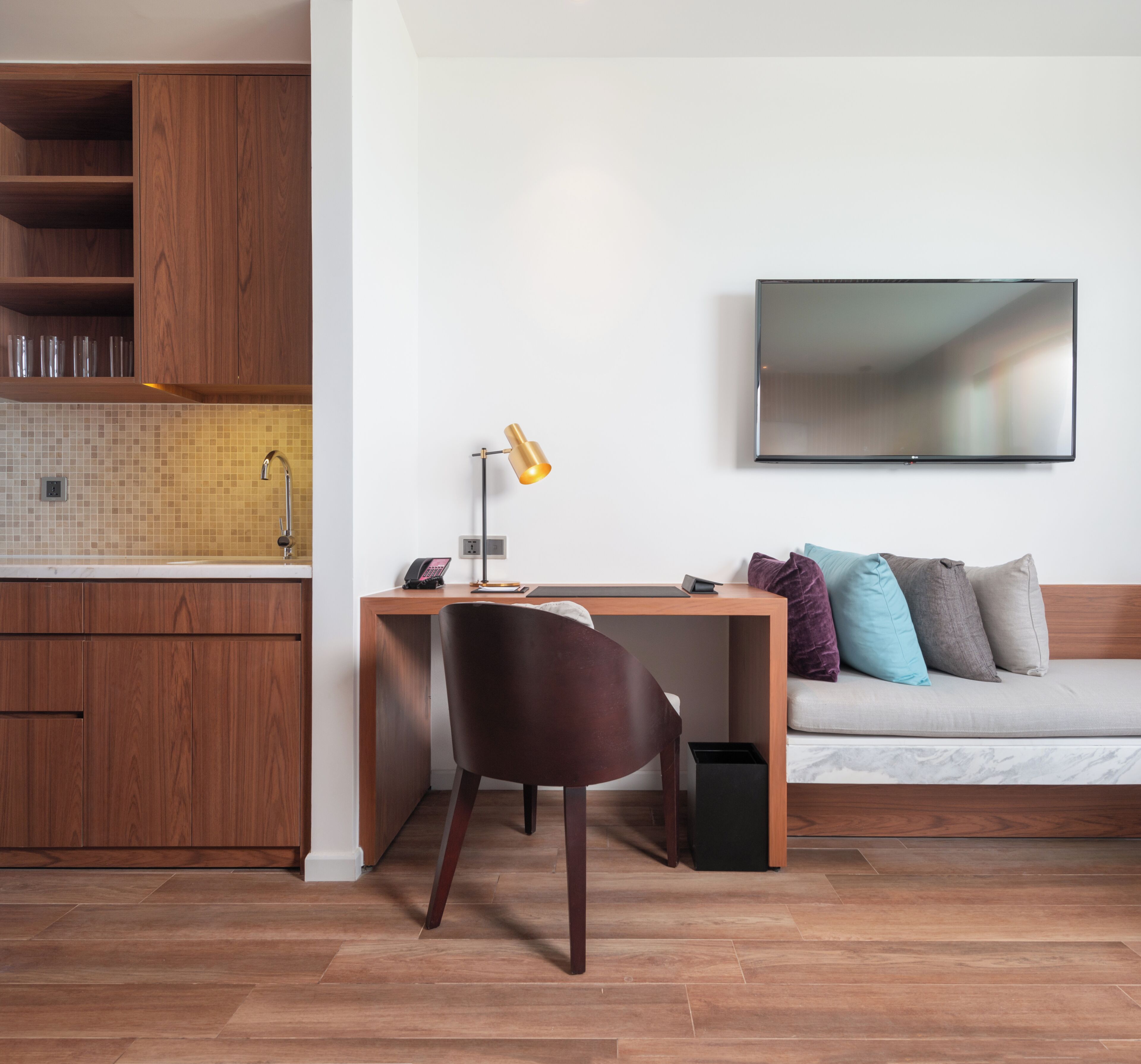 studio twin room with balcony | 3 bedrooms, minibar, in-room safe, individually decorated