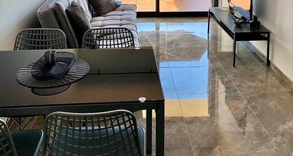 NEU! Apart. 4 Pers. Große Terrasse mit Meerblick. 400 m vom historischen Zentrum entfernt