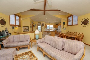 TV, stereo - Block N Tackle 🏖️ Semi-Oceanfront, 4 BR Property with easy Beach Access 🏖️ (Southern Shores)