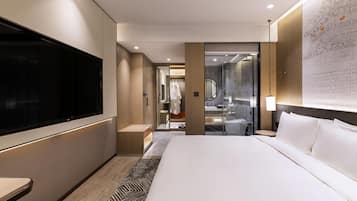 Standard Room, 1 King Bed | Down comforters, minibar, in-room safe, blackout drapes