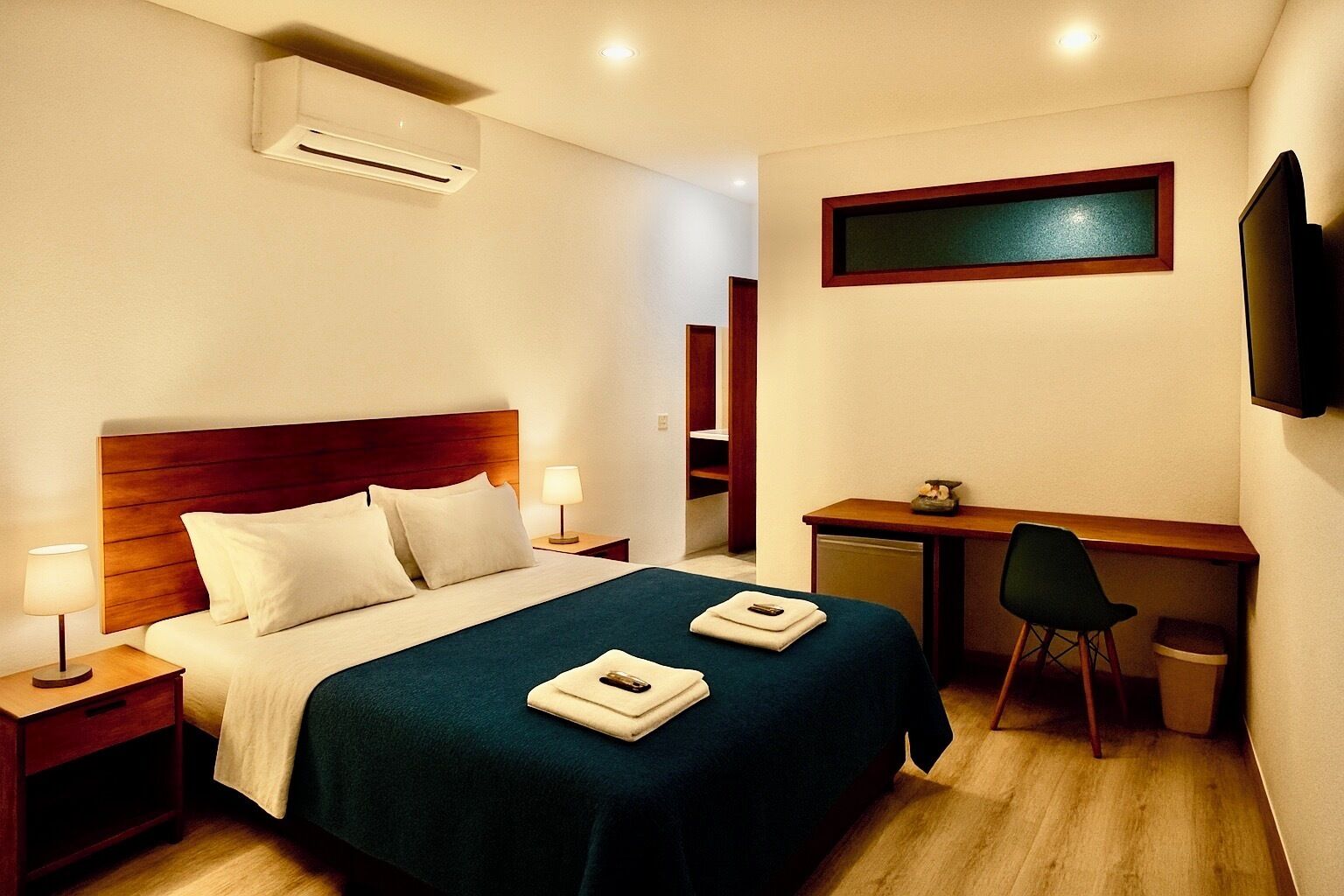 Design Double or Twin Room | Premium bedding, minibar, individually decorated, individually furnished