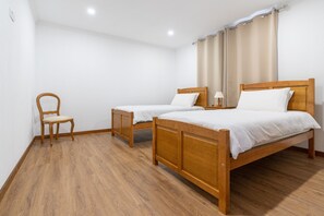 3 chambres, fer et planche à repasser, Wi-Fi