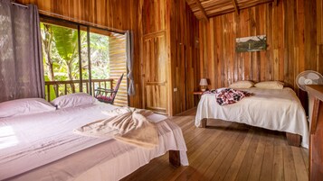 Standard Cabin | Hypo-allergenic bedding, minibar, blackout drapes, bed sheets