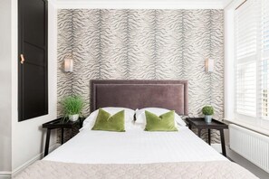 2 quartos, ferros/tábuas de passar roupa, Wi-Fi, roupa de cama