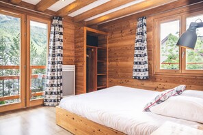 6 chambres, bureau, fer et planche Ă repasser, Wi-Fi