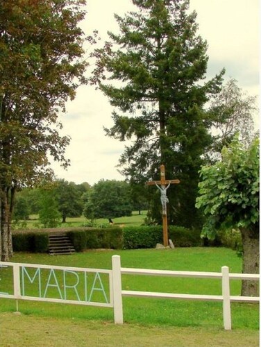 Kaunis talo kylän sydämessä