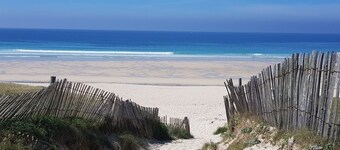 Magnificent farmhouse with panoramic view in Esquibien