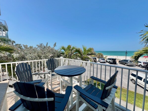 Property grounds - Beach Club Vacation Rentals Pass-A-Grille Gulf Front Luxury Condo for 6 (St Pete Beach)