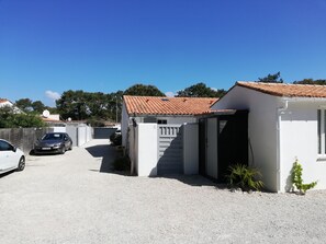 Esterni