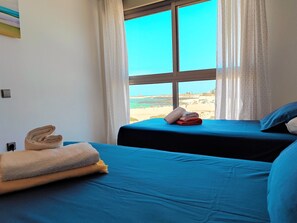 2 Schlafzimmer, Zimmersafe, Bügeleisen/Bügelbrett, Reisekinderbett