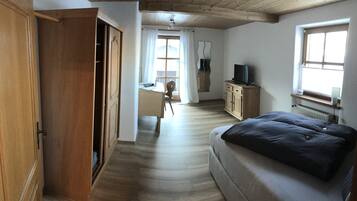 1 bedroom, Internet, bed sheets