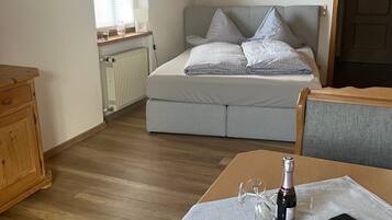 1 chambre, accès Internet, draps fournis