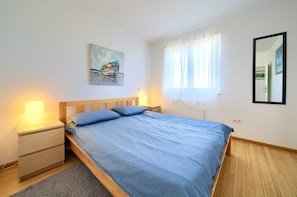 2 bedrooms, Internet