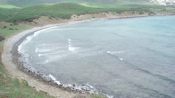 Una spiaggia nelle vicinanze