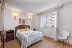 2 soverom, strykejern/-brett, wi-fi (inkludert) og sengetøy