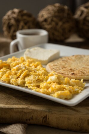 Free daily cooked-to-order breakfast