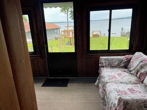 Interior - Beautiful Hubbard Lake, Lakefront Cottage (Hubbard Lake)