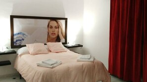 2 slaapkamers, een strijkplank/strijkijzer, wifi, beddengoed