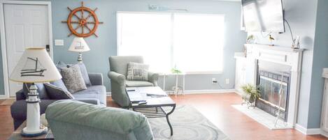 Télévision, cheminée