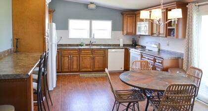 3BR Cottage|Waterfront|Wade Creek|Fishing|Boating