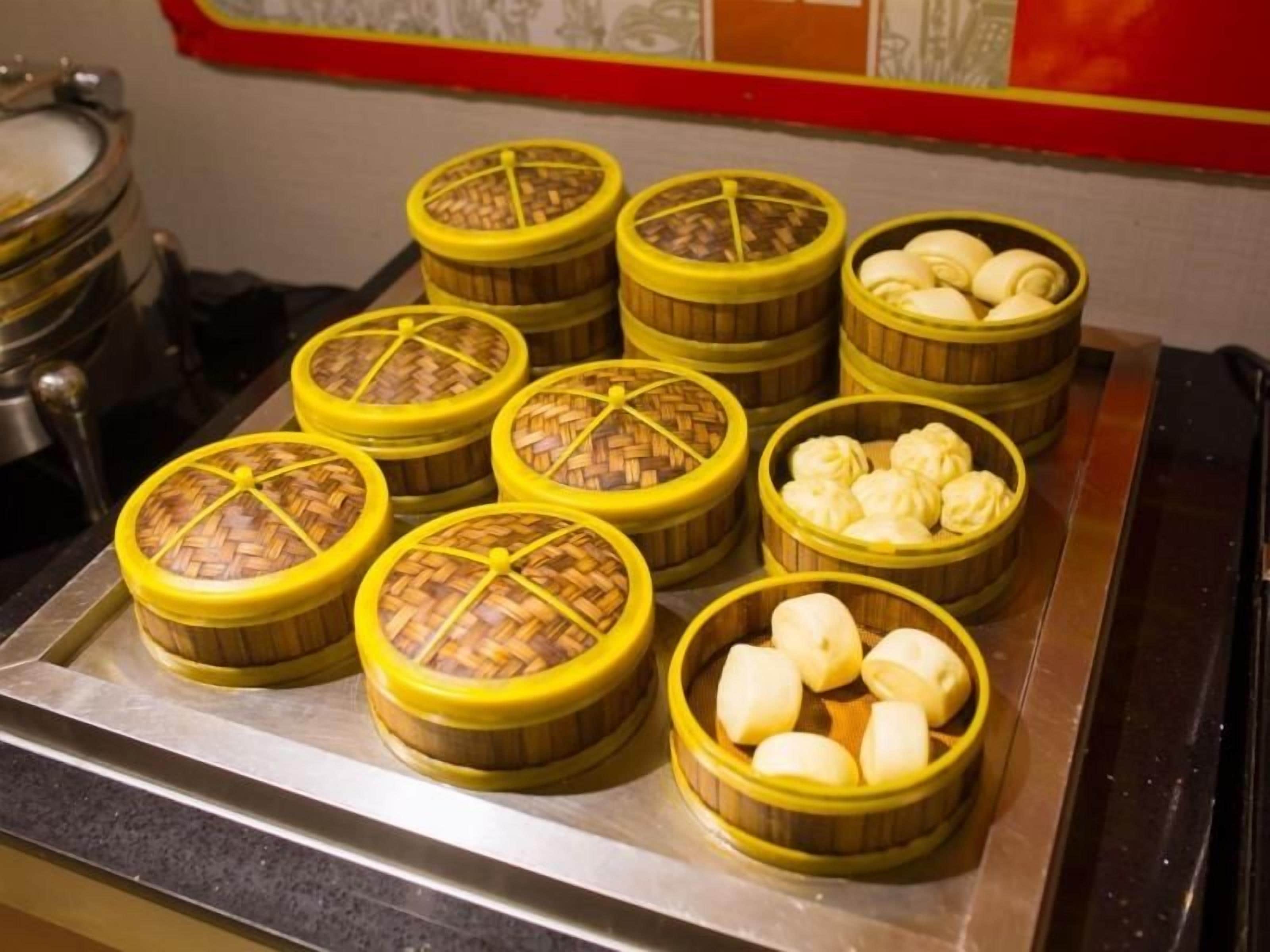 Thức ăn và đồ uống