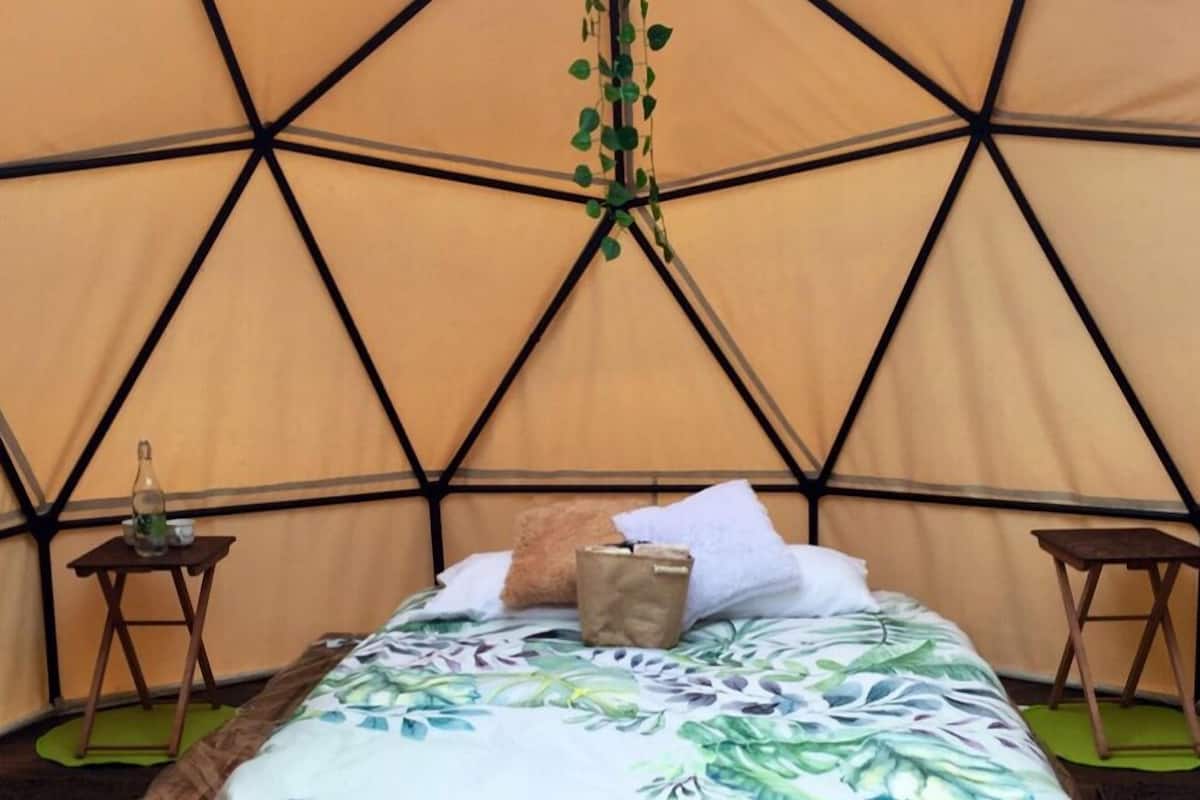 Deluxe Tent | Bed sheets