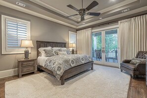 6 bedrooms, WiFi, bed sheets