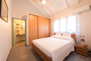 5 bedrooms, in-room safe, iron/ironing board, travel cot