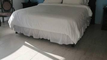 Suite | 1 bedroom, iron/ironing board, free WiFi