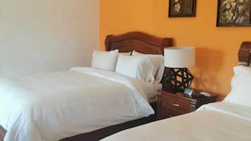 Deluxe Twin Room | 1 bedroom, iron/ironing board, free WiFi