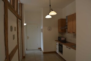 Unclassified image, 5 of 12, button