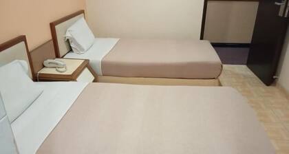 TS Hotel - Taman Rinting