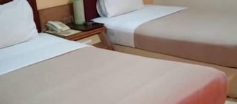 TS Hotel - Taman Rinting