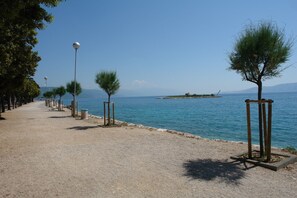 Beach - Apartments Drago (Novi Vinodolski)