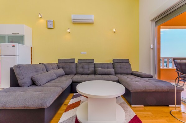 Apartment (A2) | Living room - Apartments Melita (Okrug)