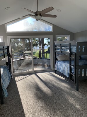 6 bedrooms, iron/ironing board, free WiFi, bed sheets - 5 Atlantic Pointe, Beautiful Ocean View Home on Hole #15 of Atlantic Dunes GC (Hilton Head Island)