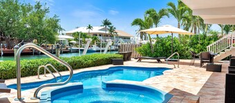 Exquisite Key Colony Beach Retreat- 420/430 11th Street KCB