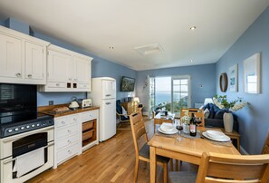 Fridge, microwave, oven, dishwasher - A stunning apartment with breathtaking views, situated in a select development. (Carbis Bay)
