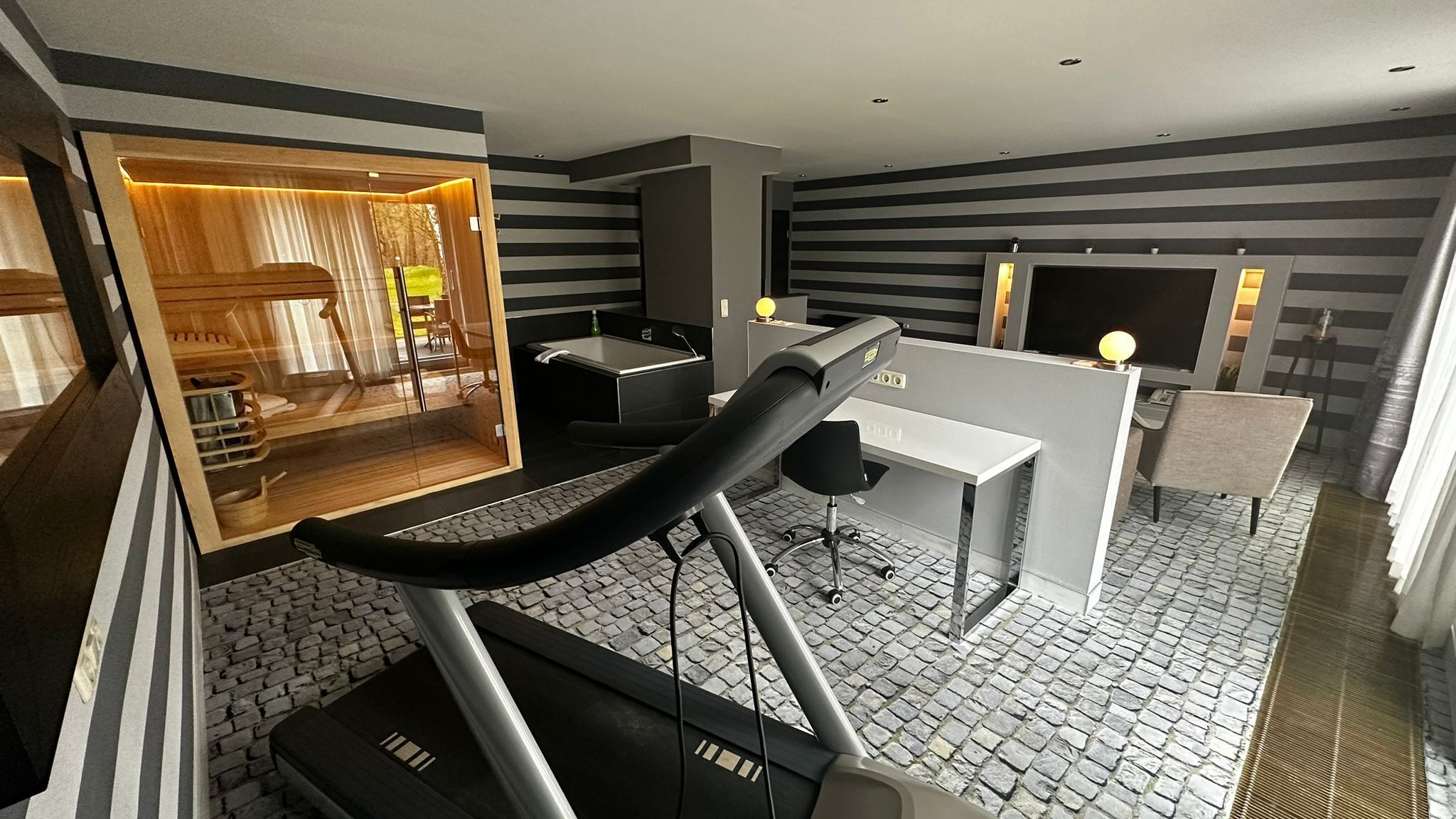 premium suite, 1 bedroom, accessible, terrace | 1 bedroom, in-room safe, desk, laptop workspace