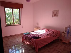 3 Schlafzimmer, Bügeleisen/Bügelbrett, Reisekinderbett, WLAN