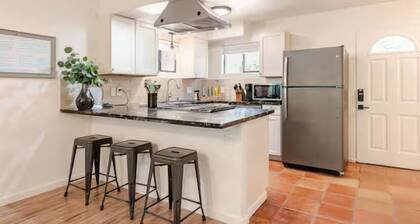 New, Relax in a private HotbTub with a beautiful deck surrounded by Nature.