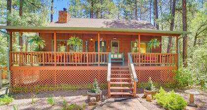 Relax Fireside + Play Games! Hiker’s Haven in Pine
