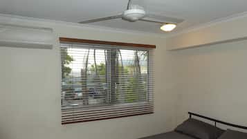 2 bedrooms, individually furnished, desk, soundproofing
