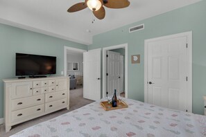 Studio (2 Bedrooms) | Interior