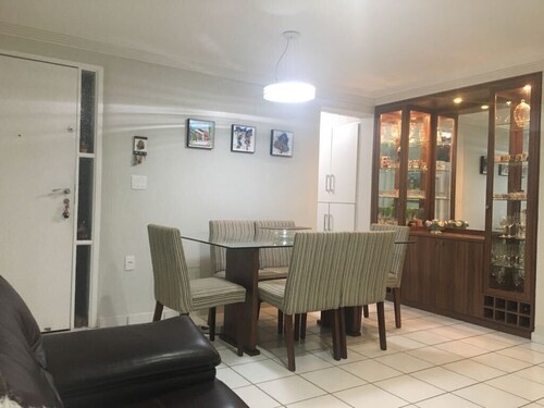 Comfortable apartment near the Convention Center!